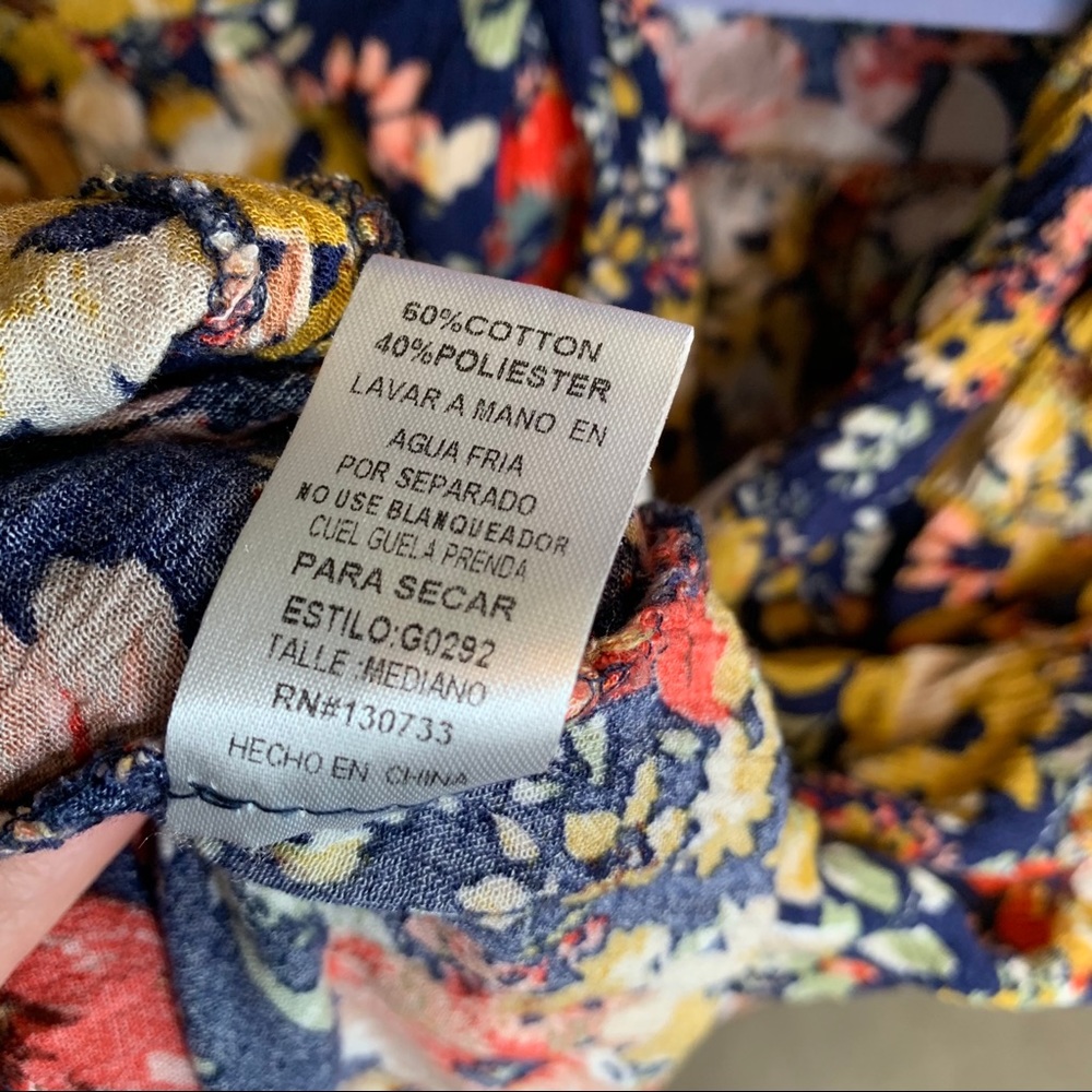 Umgee Bright Floral Blouse Top Boho Size Medium - Picture 2 of 3